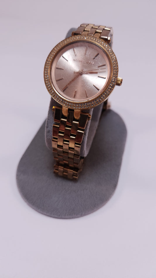 Reloj Michael Kors Dorado Minimalista con Cristales