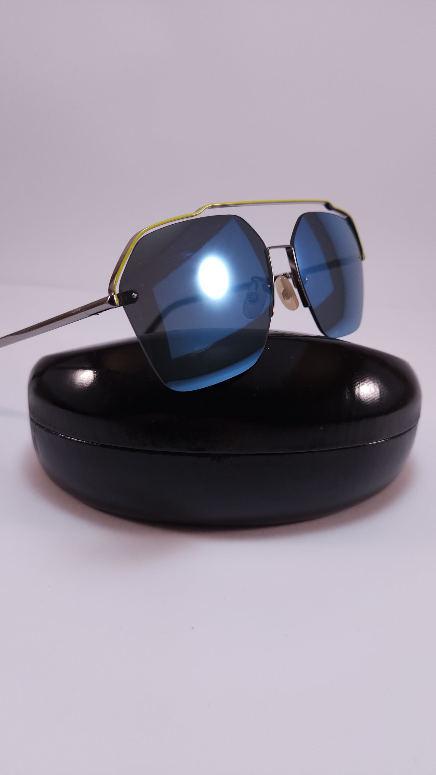 Lentes Fendi FF M0032/S Plateados y Amarillos