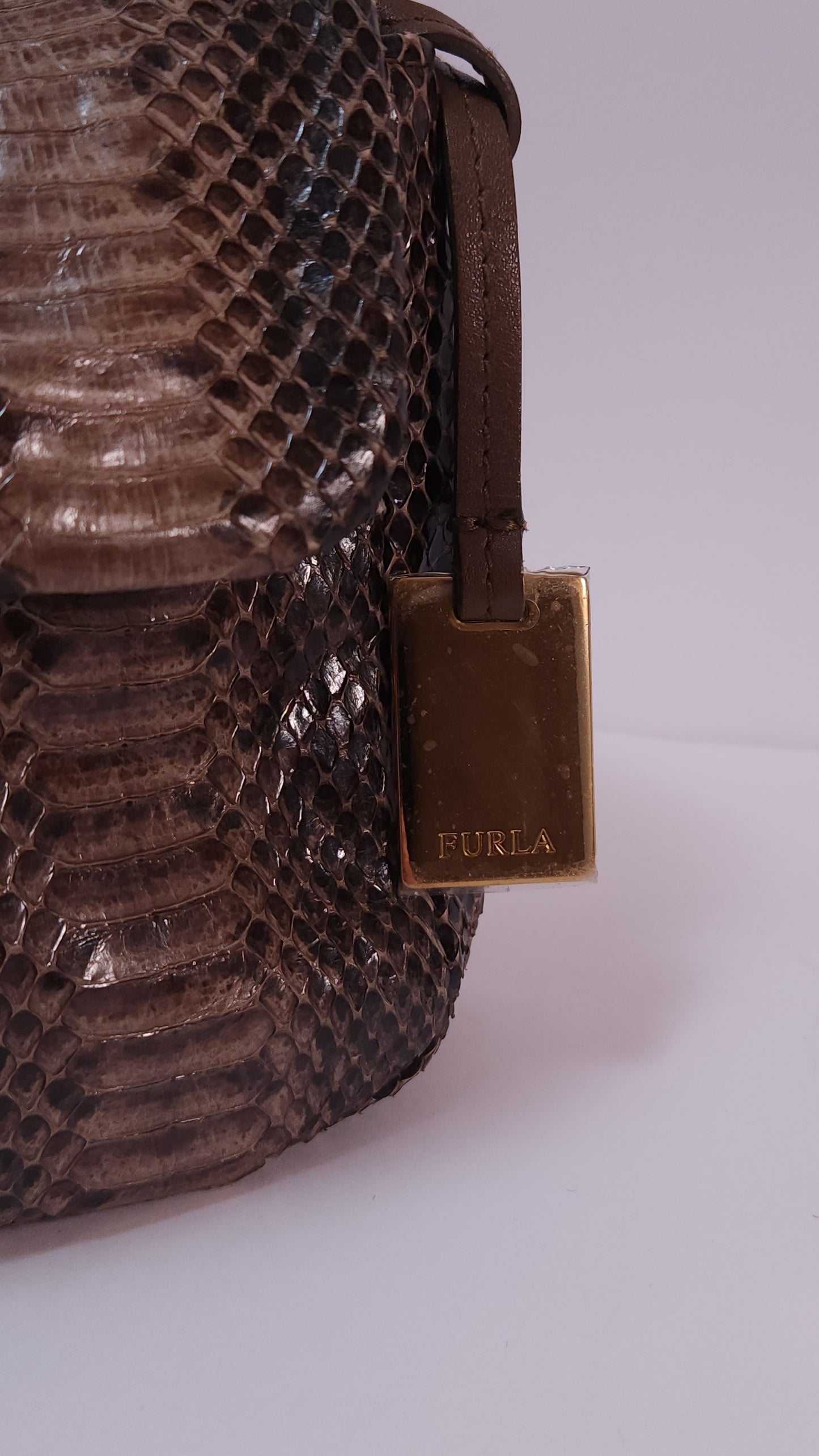 Bolsa de Mano Furla Estilo Pitón