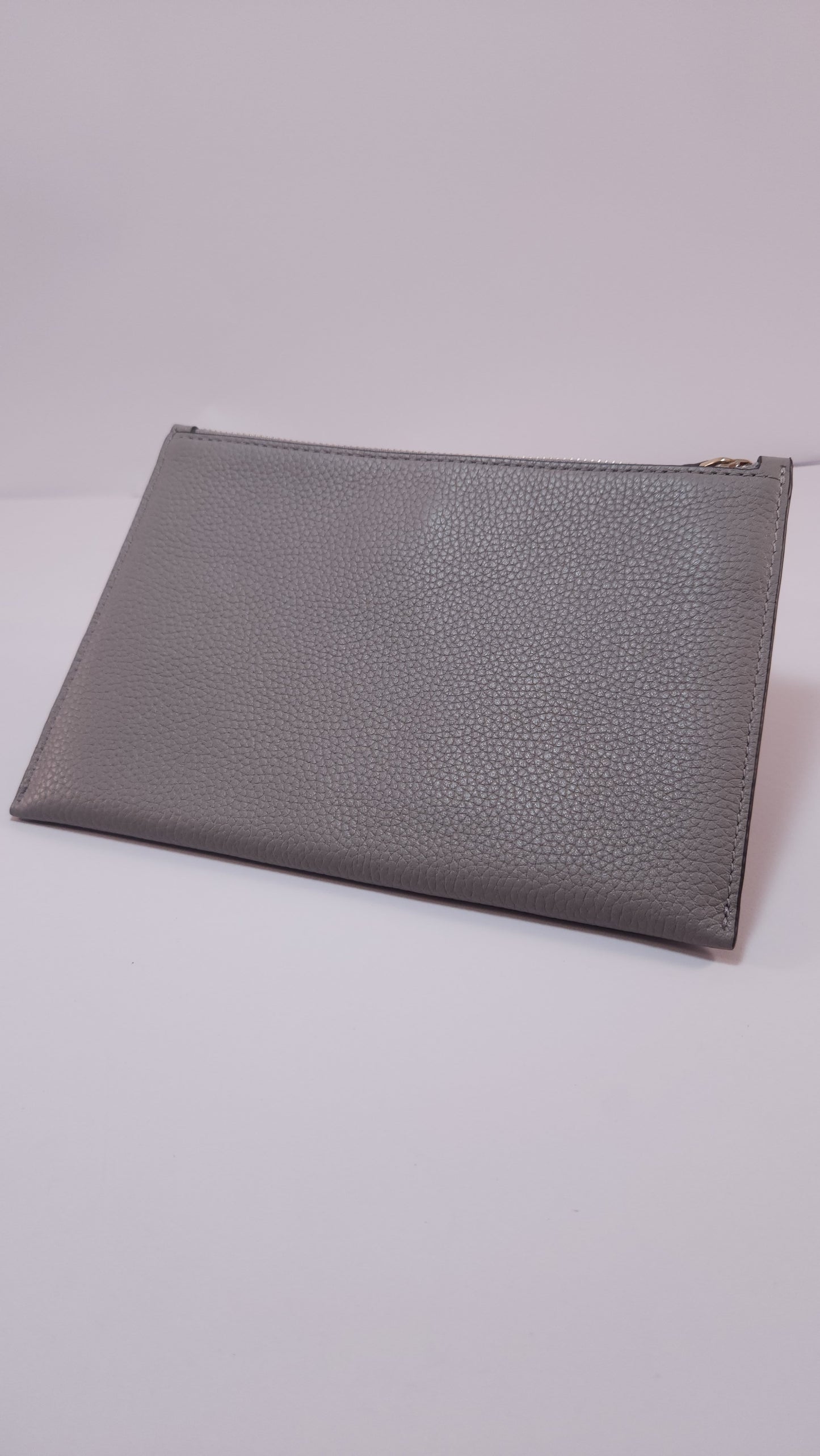 Clutch Kate Spade Gris