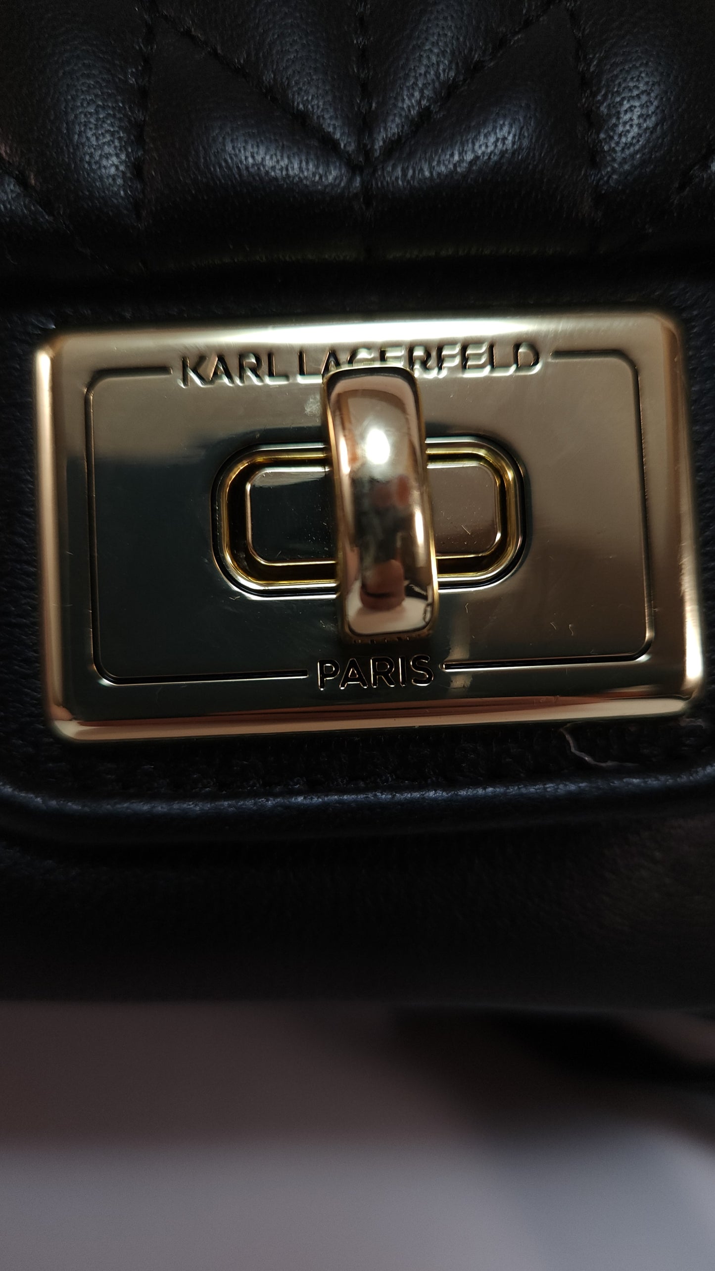 Karl Lagerfeld ParisBolso de Mano & Crossbody