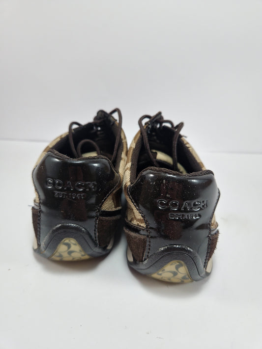 Tenis Coach Monograma Café Talla 5.5