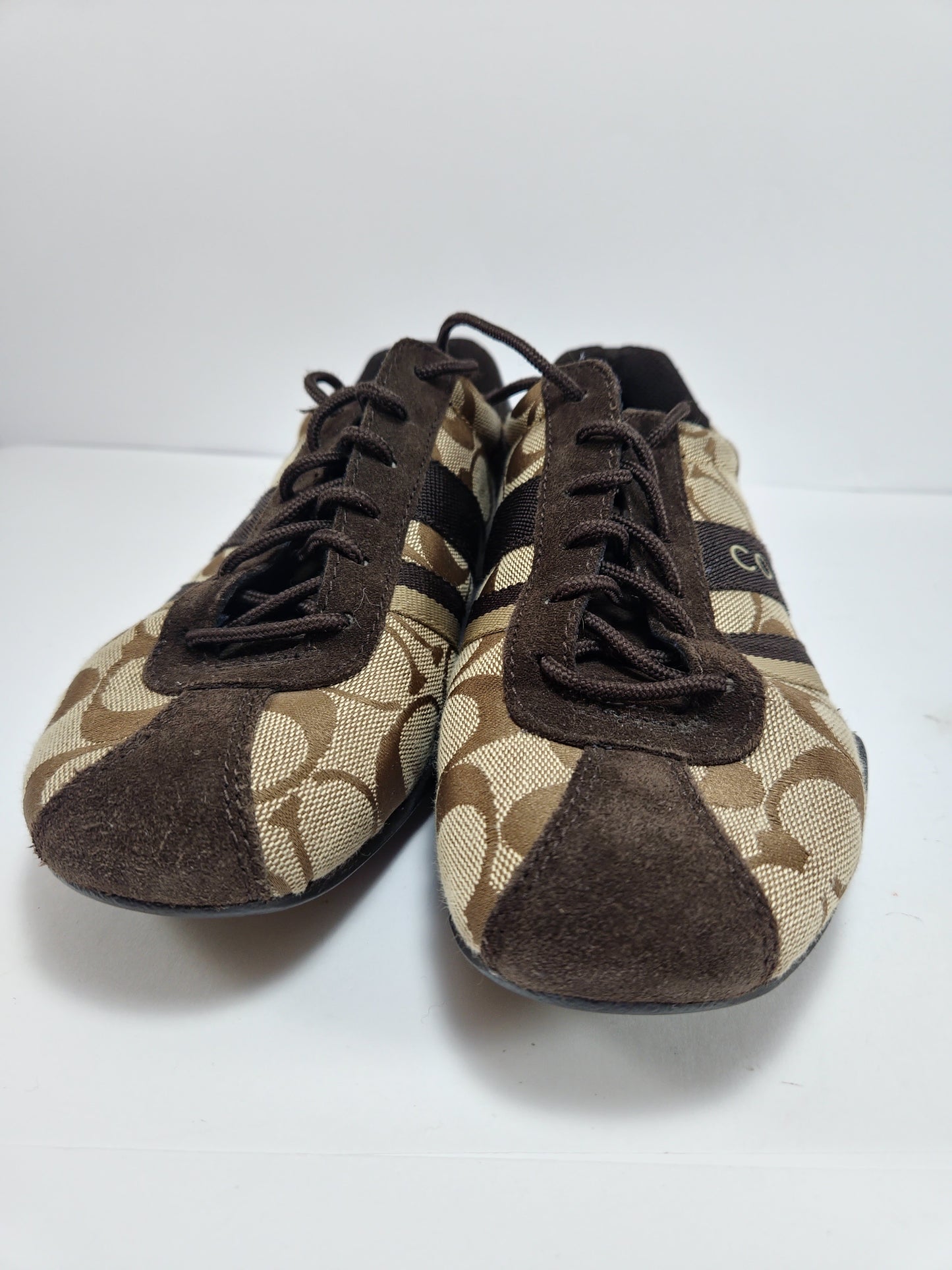 Tenis Coach Monograma Café Talla 5.5