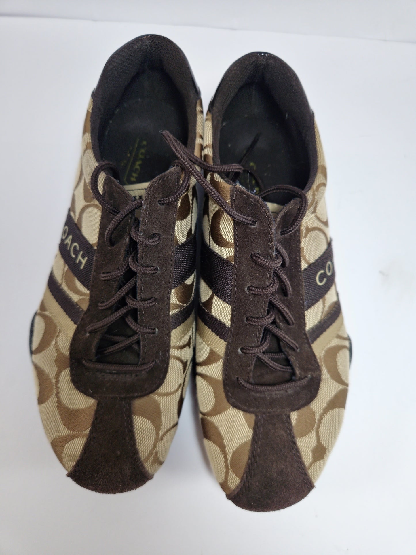 Tenis Coach Monograma Café Talla 5.5