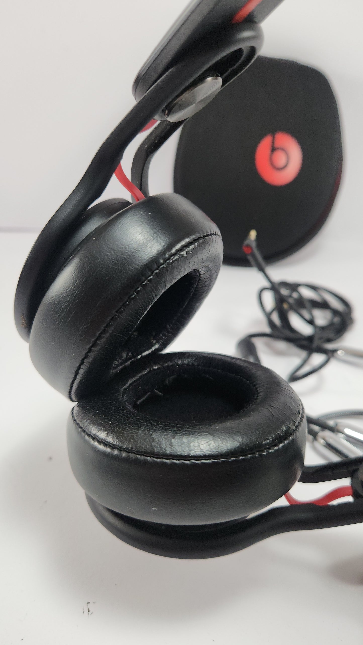 Audífonos Beats Mixr con Cable