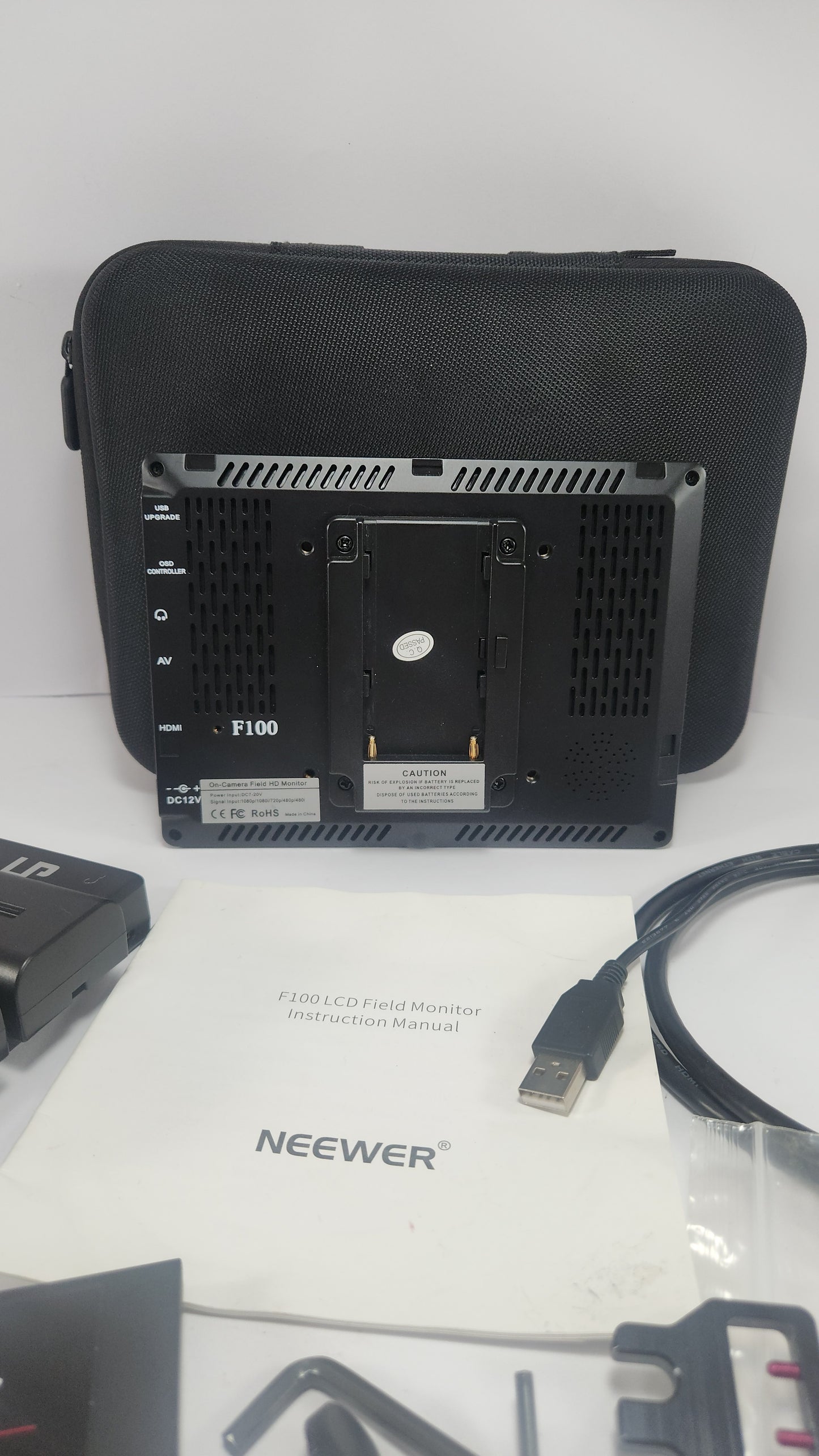 Monitor de Camara Profesional Neewer F100+ Accesorios