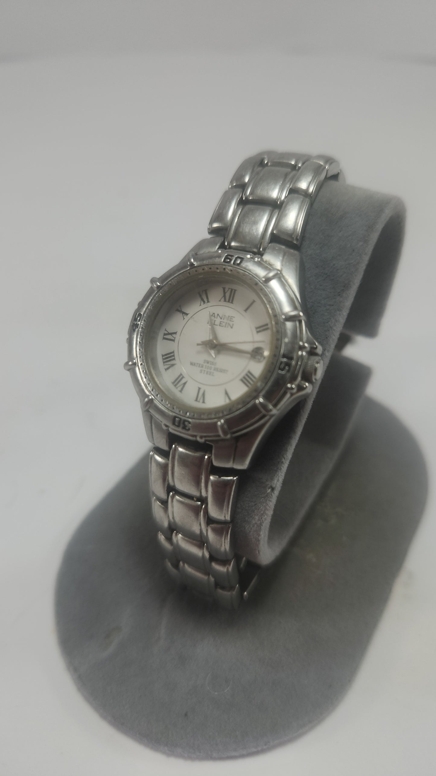 Anne Klein Acero Romano
