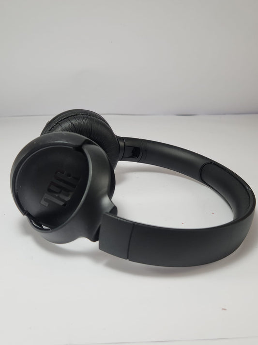 Audífonos JBL TUNE – On-Ear / Bass Sound