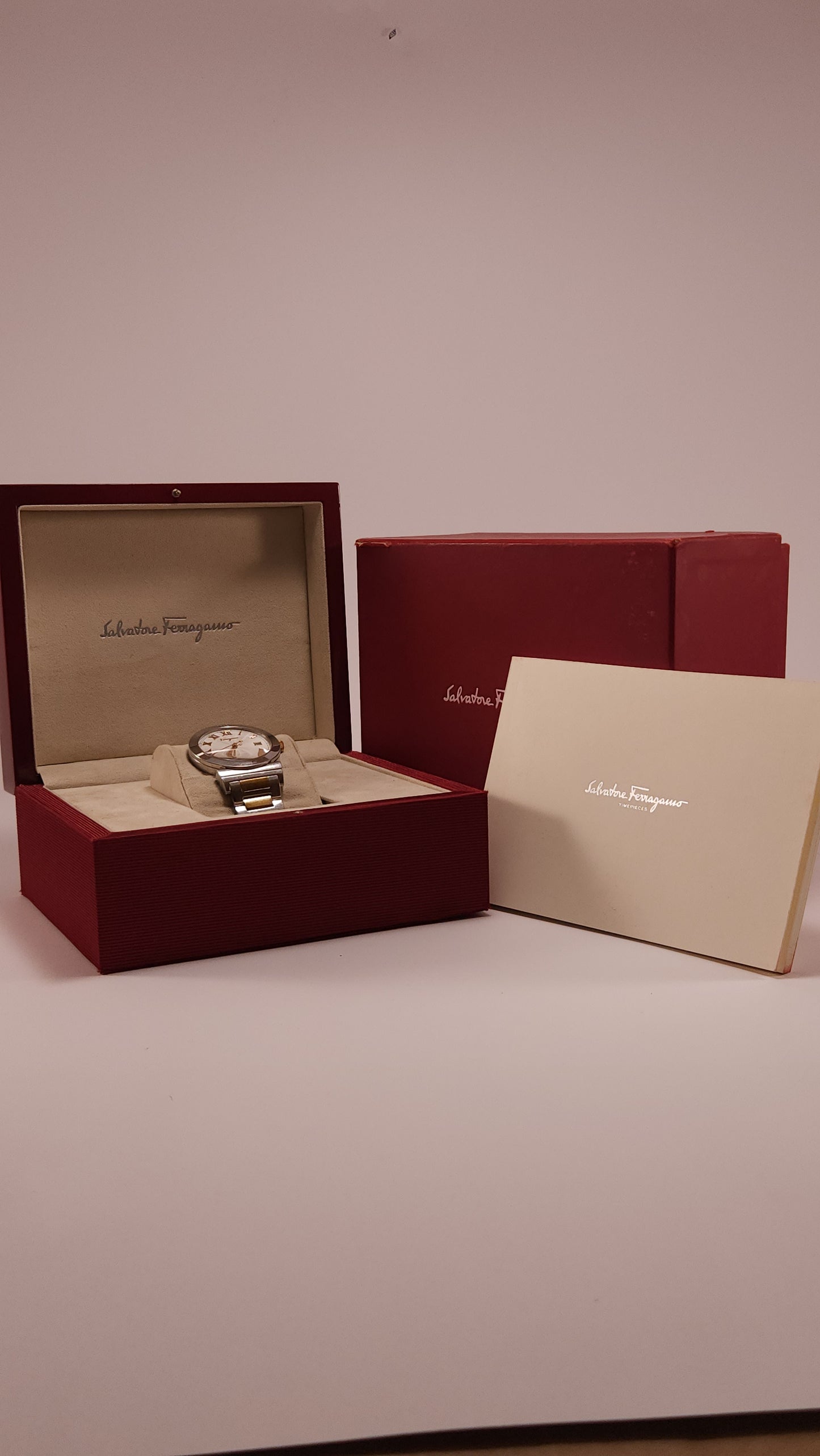 Reloj Salvatore Ferragamo Firenze F71 40MM