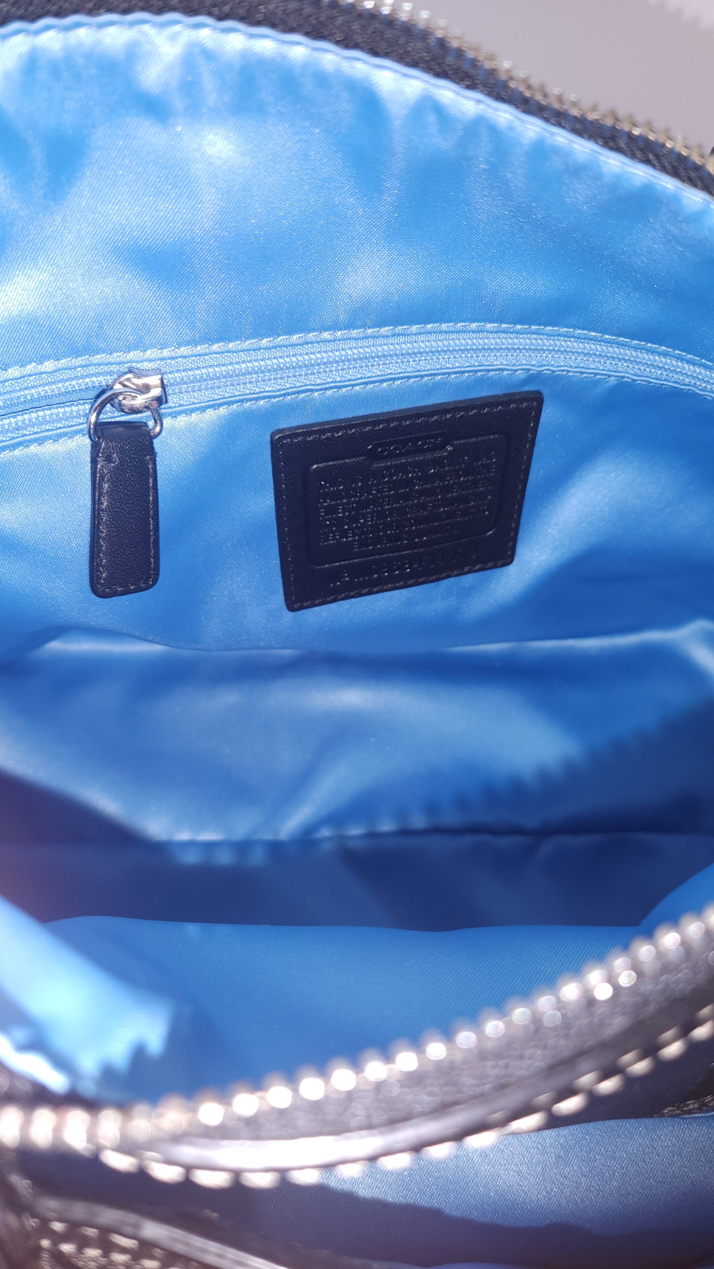 Bolsa Coach Monograma Rayas Blanco y Negro – Nueva con Certificado de Autenticidad