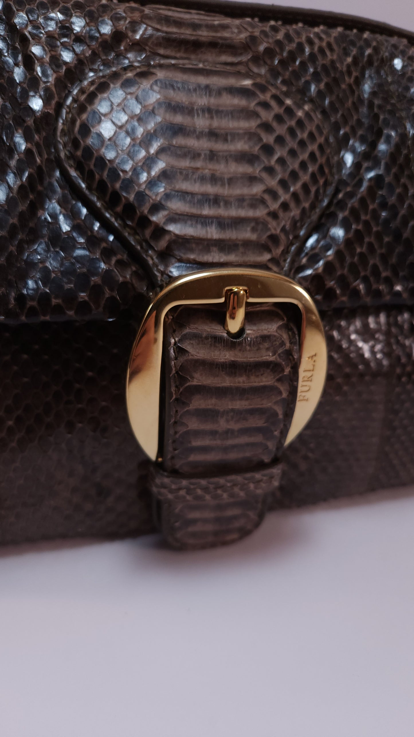 Bolsa de Mano Furla Estilo Pitón