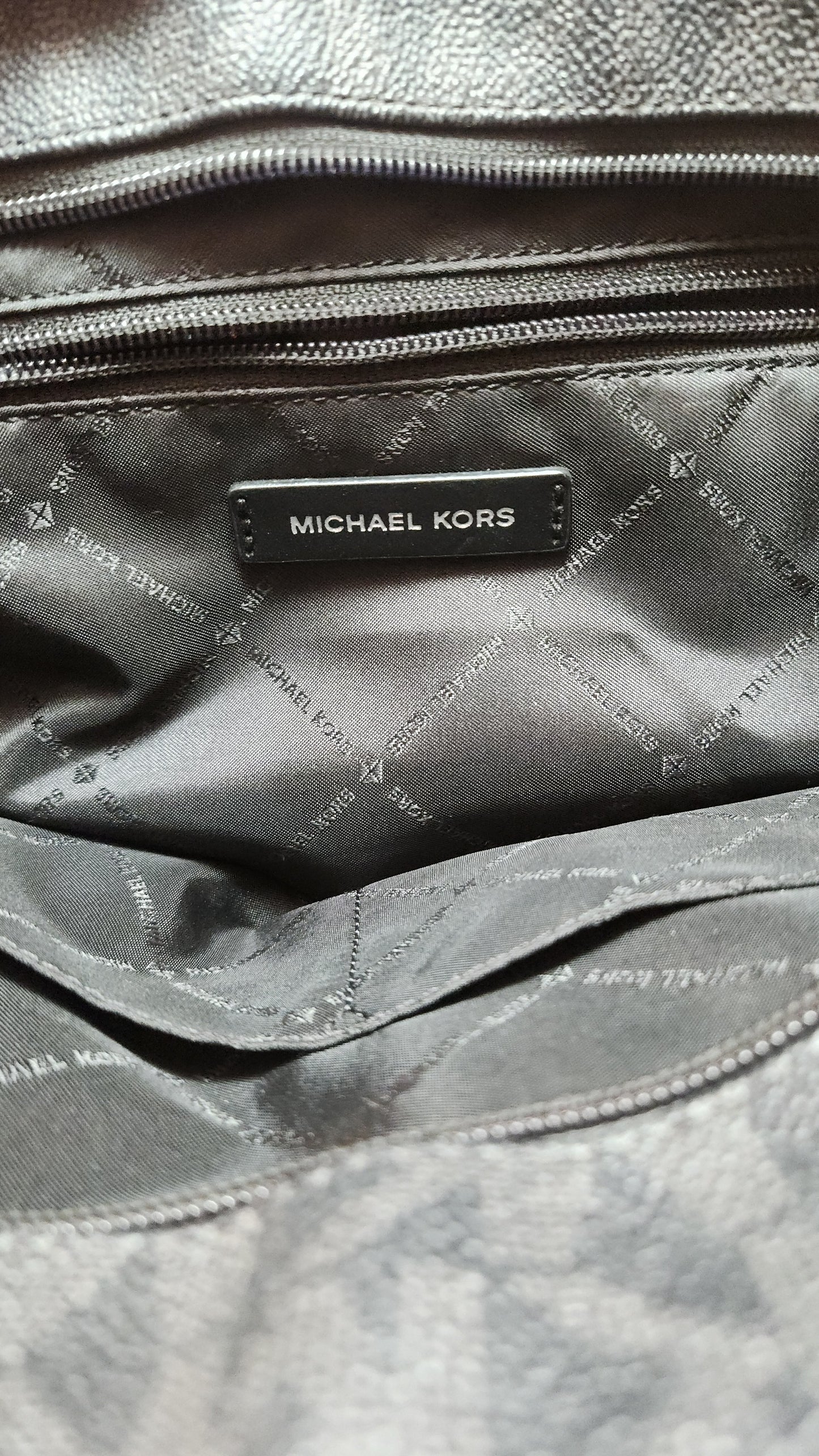 Michael Kors Bolsa Shoulder Monogram Negra