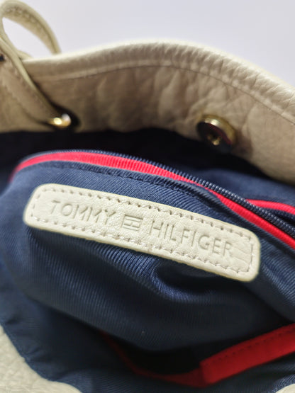Bolsa Tommy Hilfiger de Hombro en Piel Color Crema