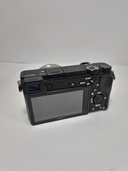 Cámara Sony Alpha A6300 con Rig y Accesorios