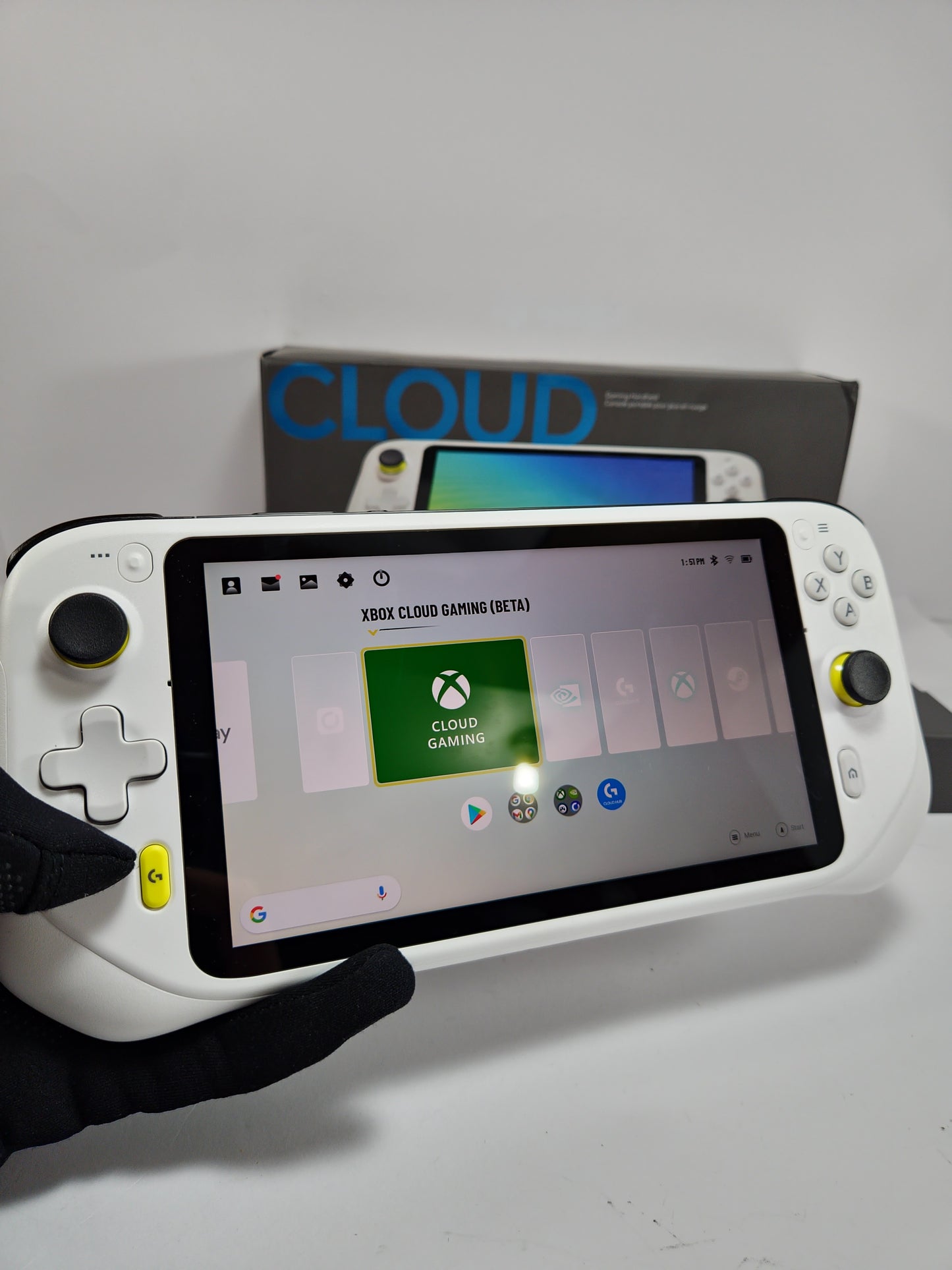 Logitech G Cloud Gaming Handheld