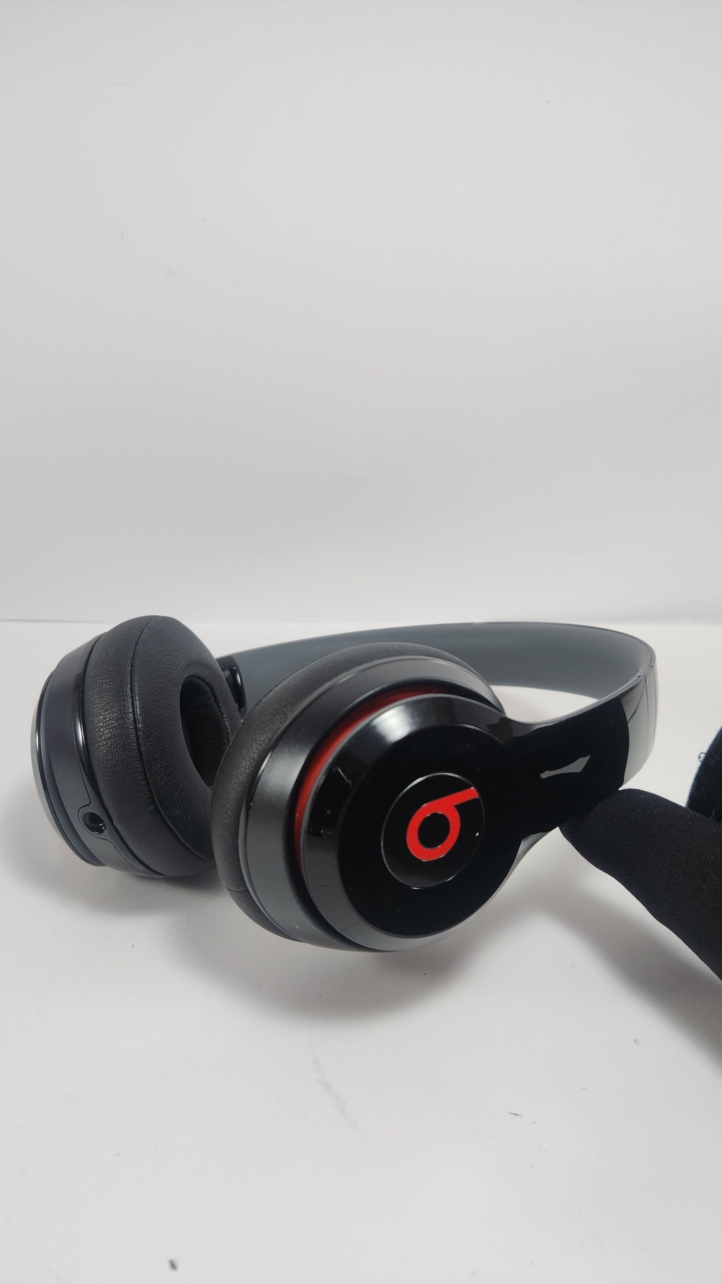 Beats Solo con Cable