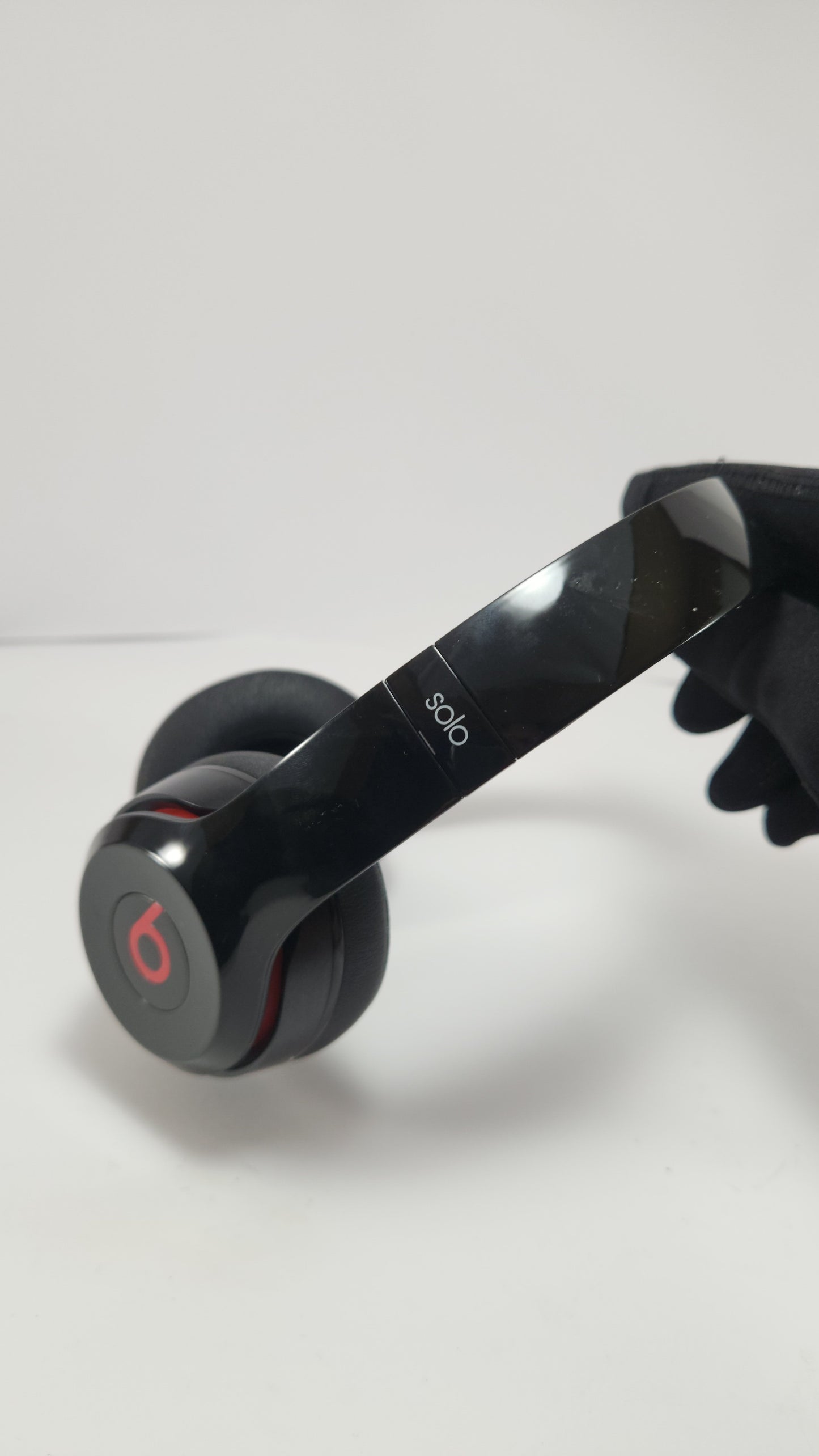 Beats Solo negros cable