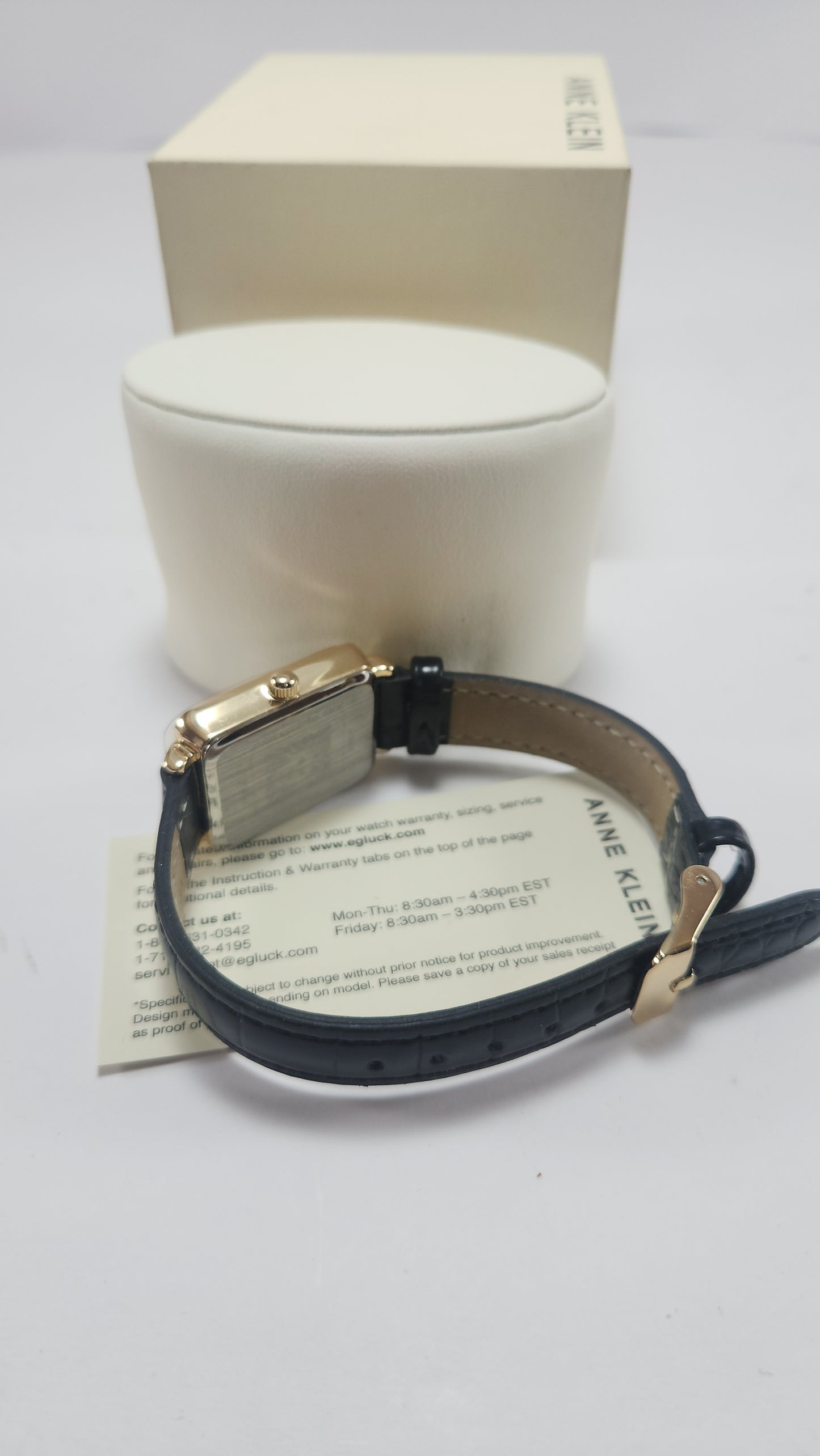 Reloj Anne Klein Rectangular Negro con Pedrería