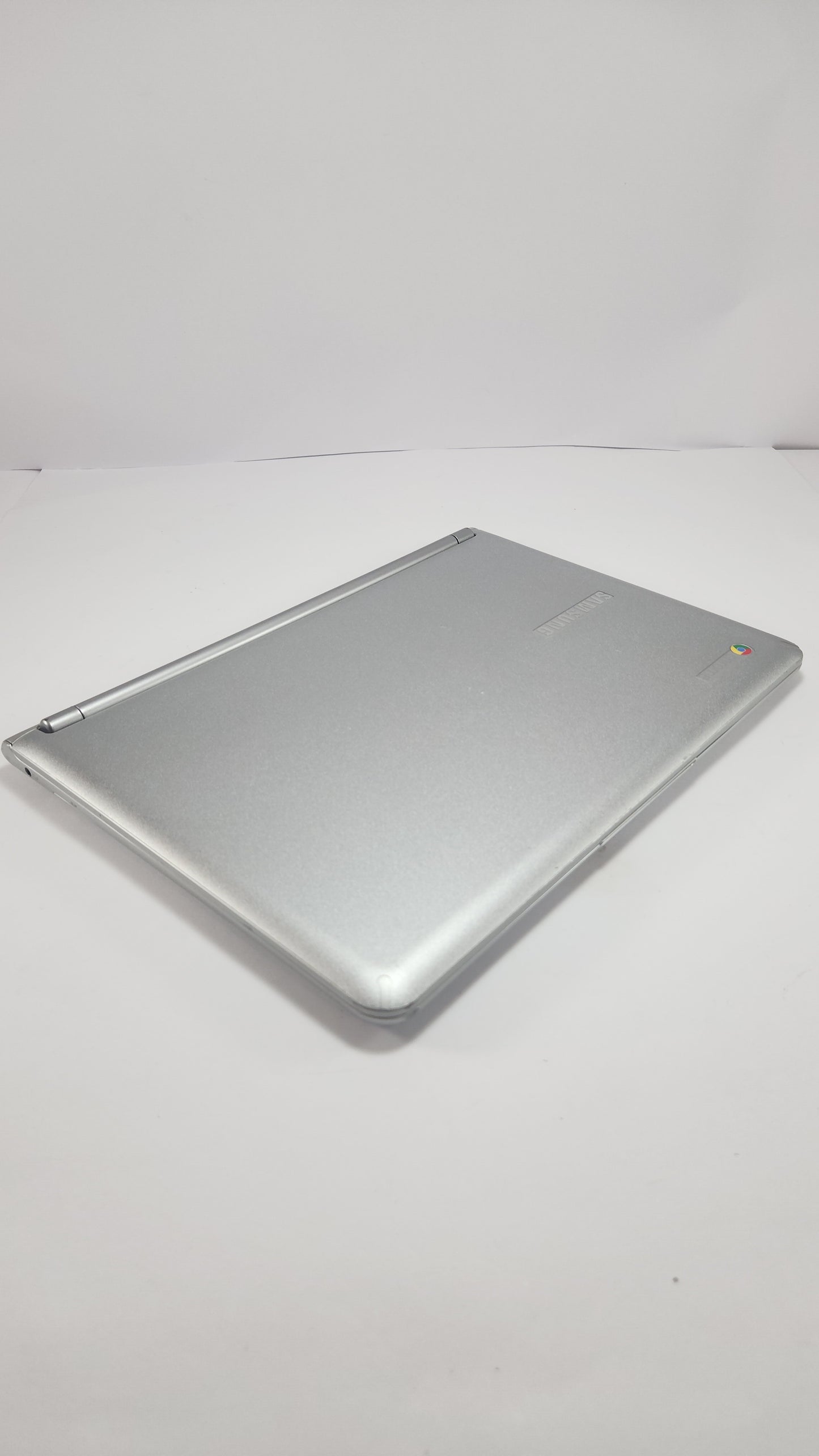 Samsung Chromebook XE303C12-A01US
