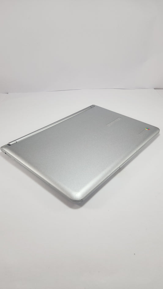 Samsung Chromebook XE303C12-A01US