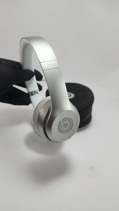 Beats Solo Wireless (Plata)