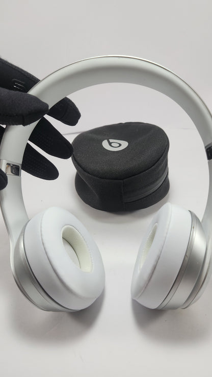 Beats Solo Wireless (Plata)