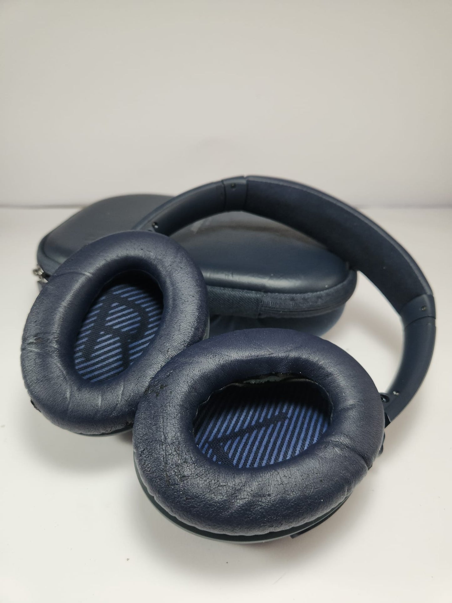 Bose QuietComfort 35 (QC35) – Noise Cancelling