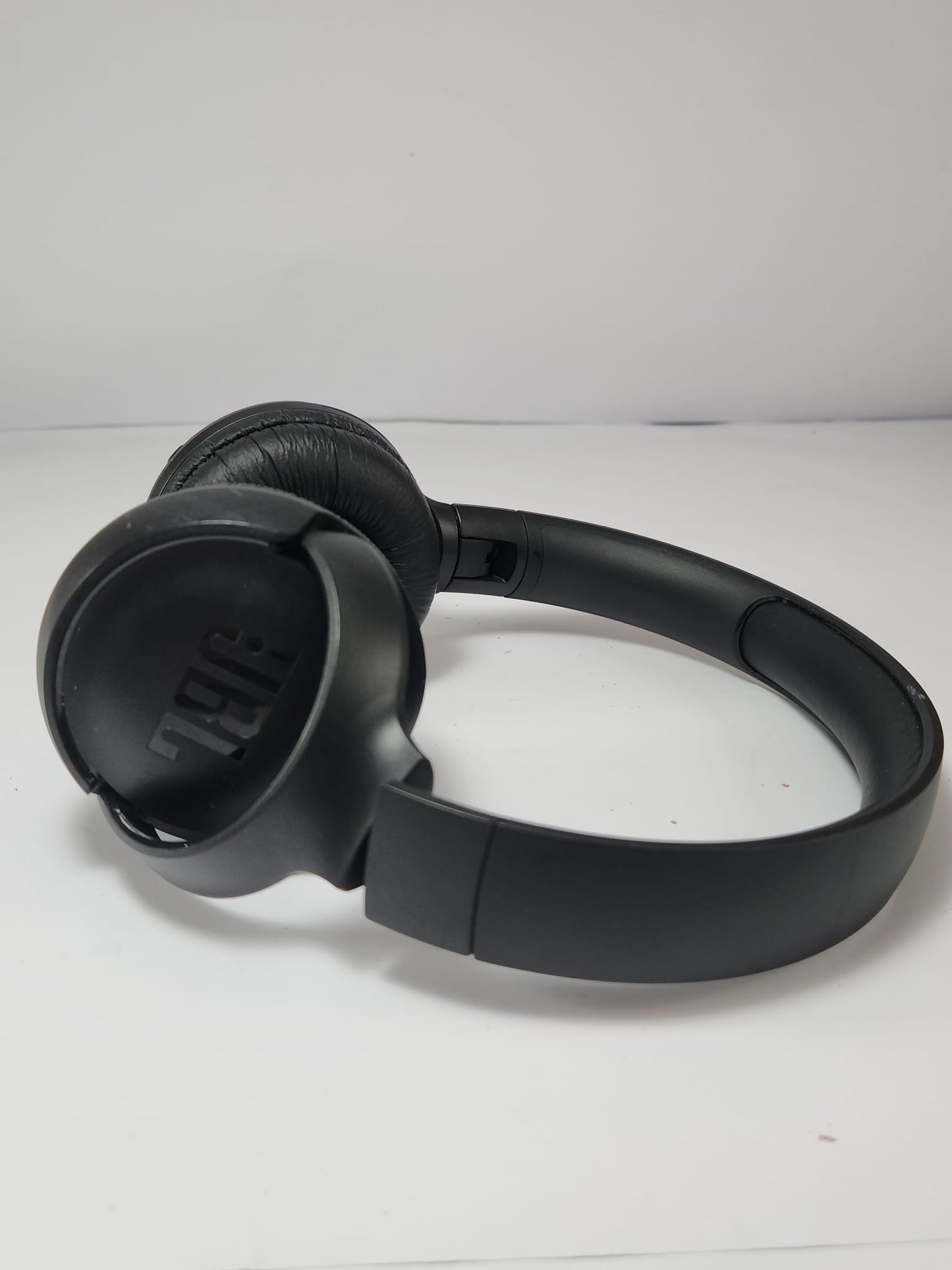 Audífonos JBL TUNE – On-Ear / Bass Sound