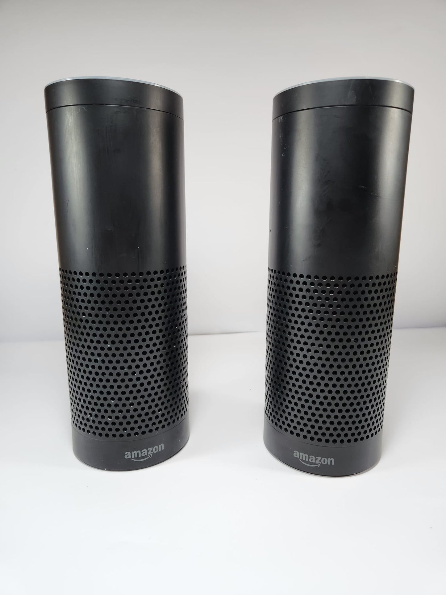 AMAZON ECHO (1° GENERACIÓN — Alexa + Bocina Potente 360°)