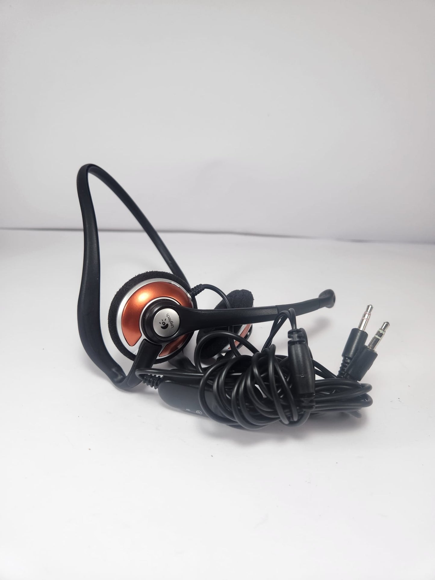 Headset Logitech con micrófono