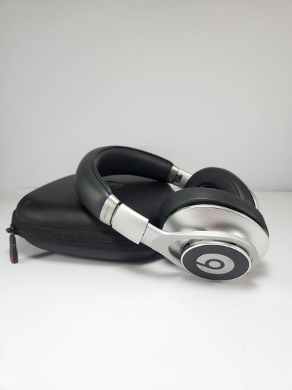 Beats Executive – Cancelación Activa de Ruido