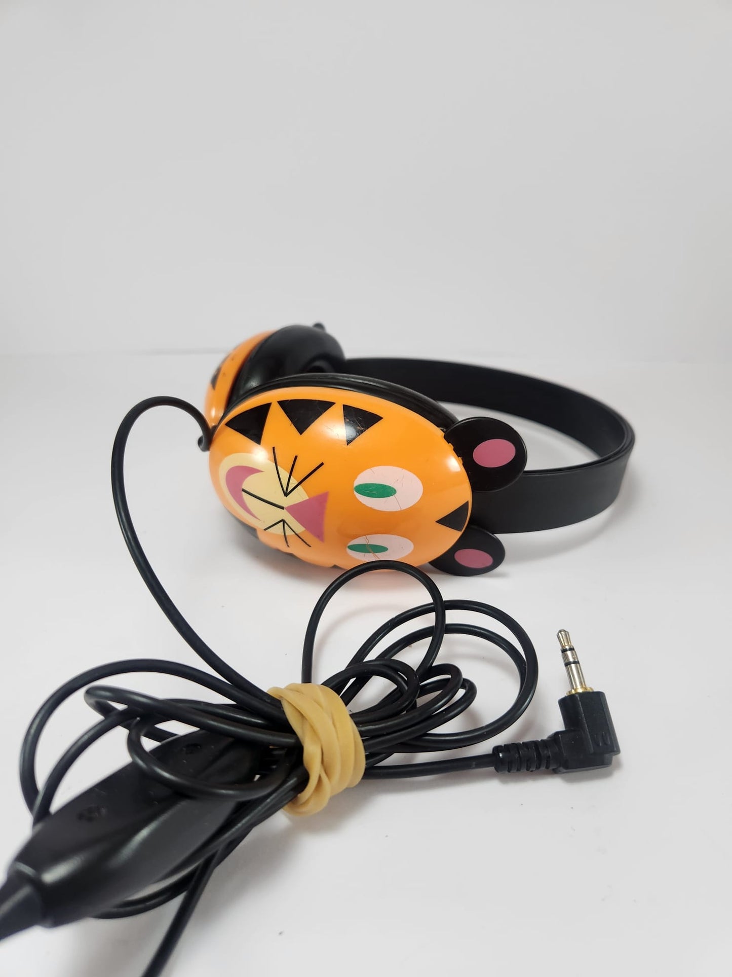 Audífonos con diseño de gato