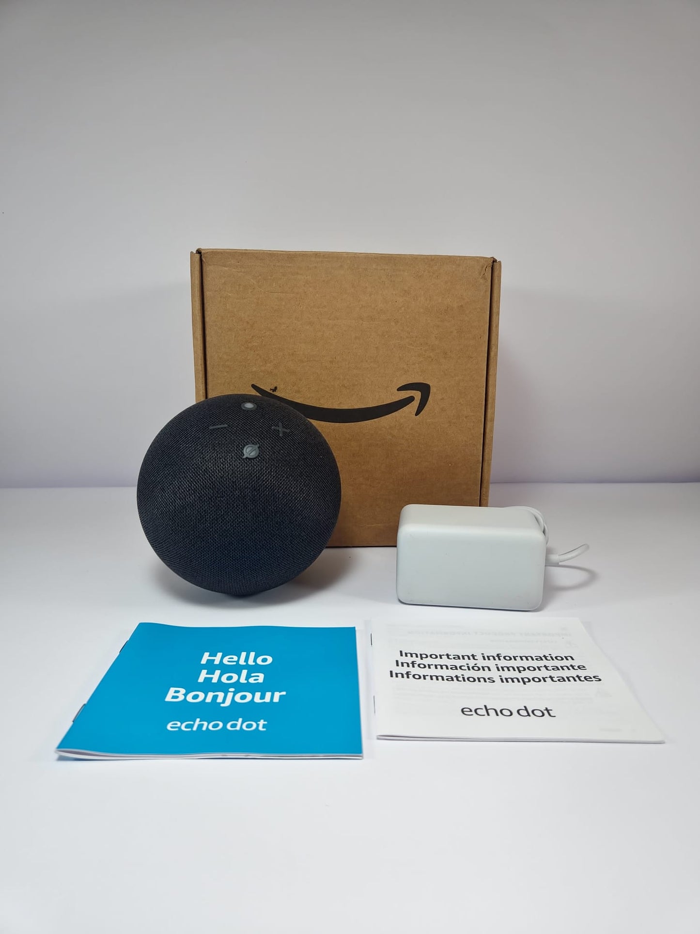 Amazon Echo Dot (5ta Generación) – Alexa con mejor sonido y sensores