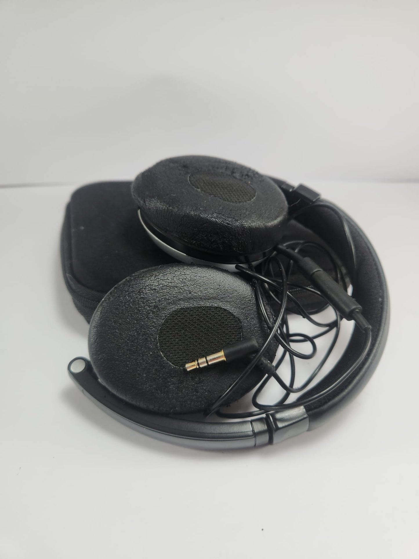 Bose TriPort / On-Ear – Negro con plata