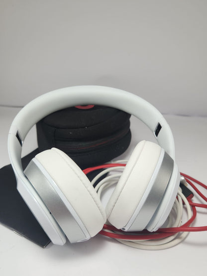 Beats Solo Wireless – Audífonos On-Ear Blancos
