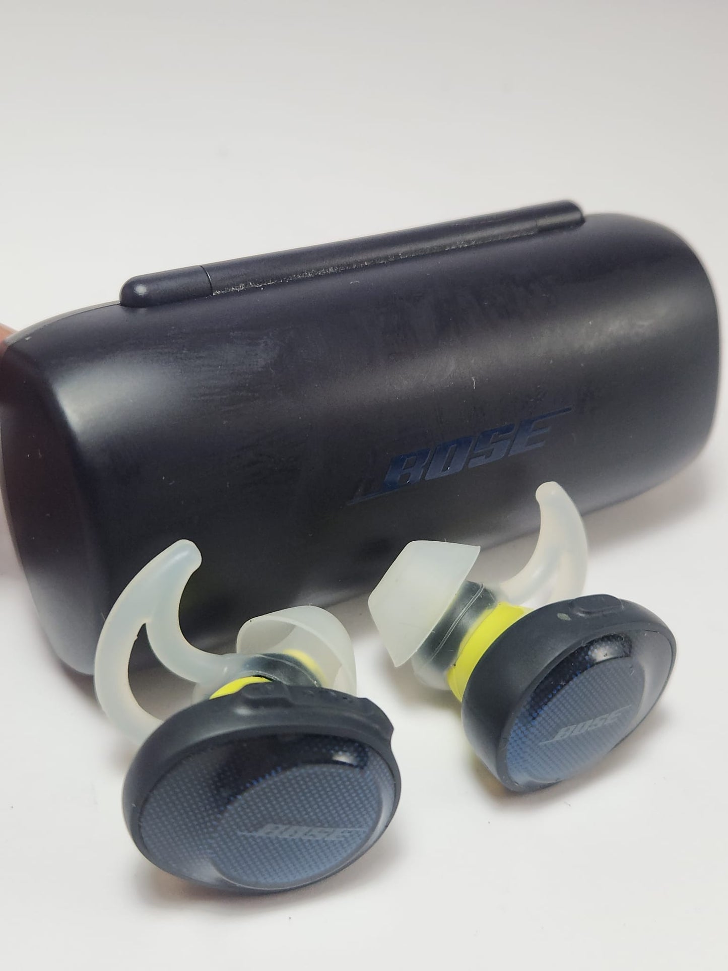 BOSE SoundSport Free  Headphones