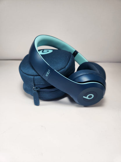 Beats Solo3 Wireless – Azul Aqua (Como Nuevos)